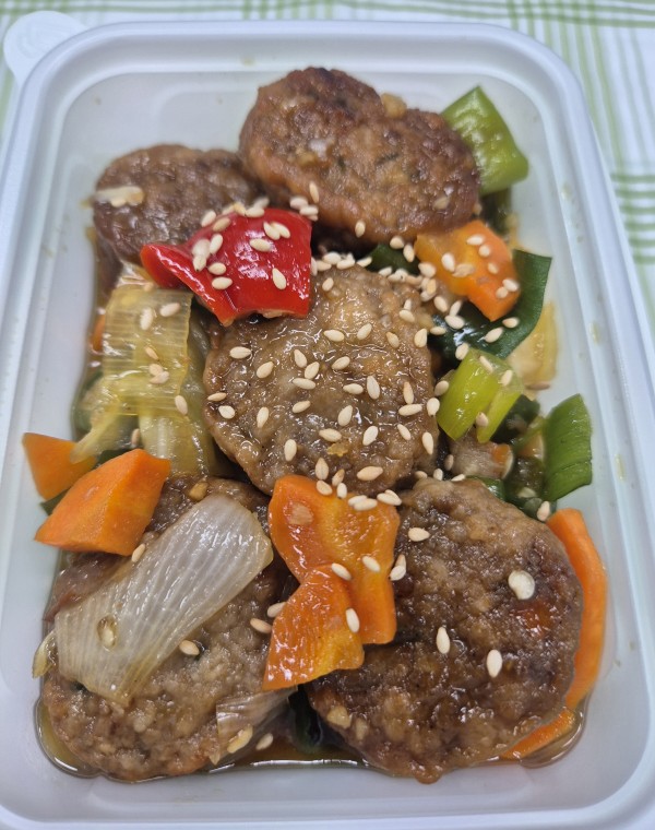떡갈비야채볶음 (어린이 반찬)